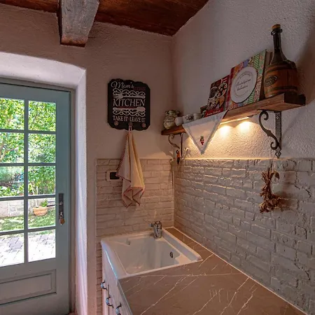 Spod Korit - Brgudac, Opatija With Hot Tub And Free Parking * Brgudac